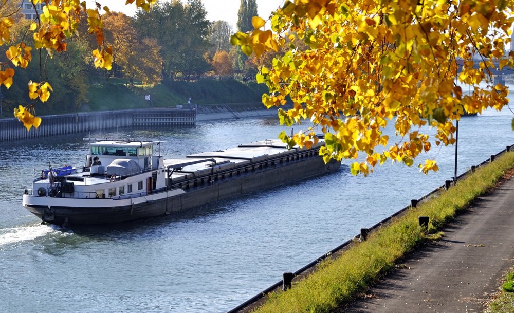 Neste MY voor de binnenvaart